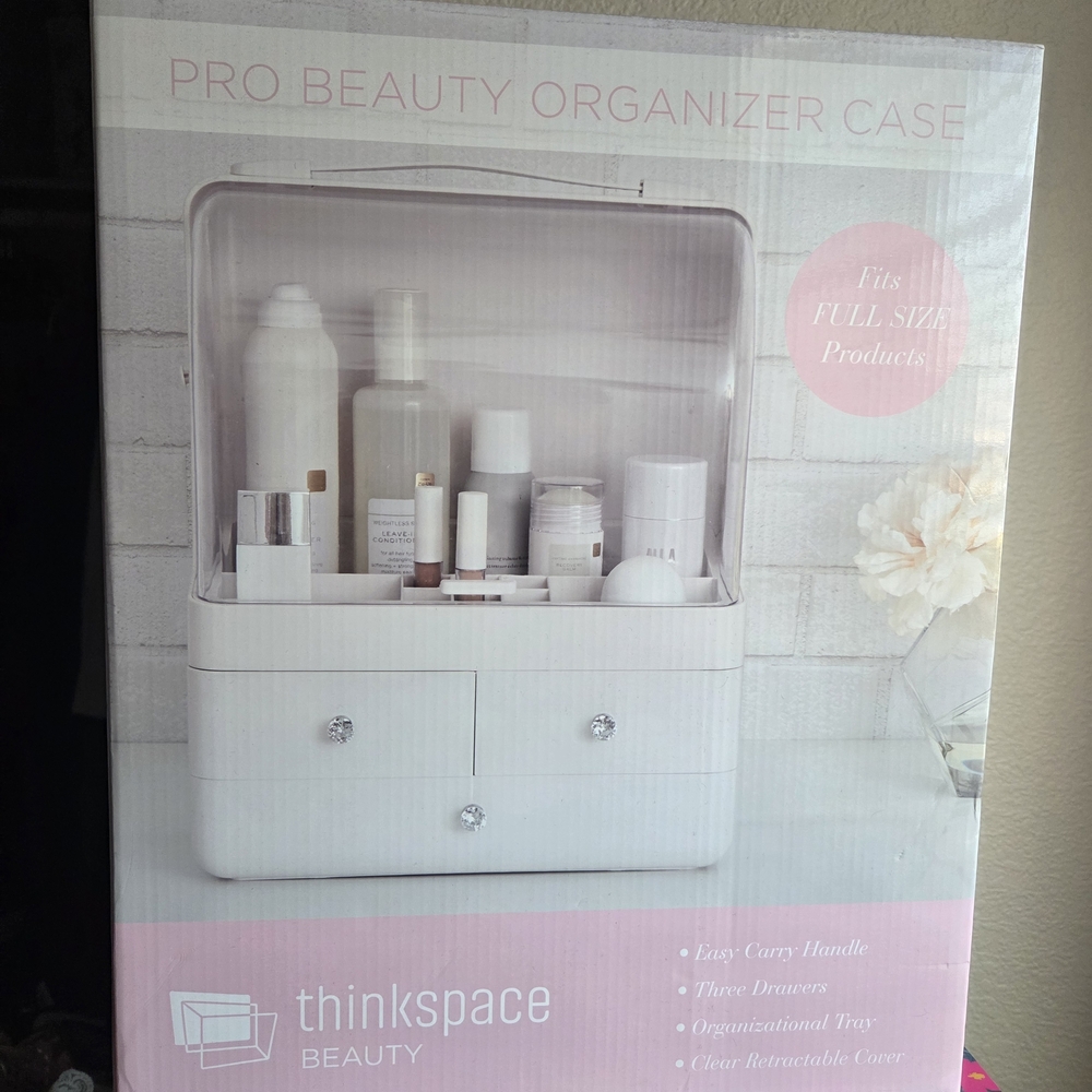 NEW!!Makeup/Skincare Organizing Case